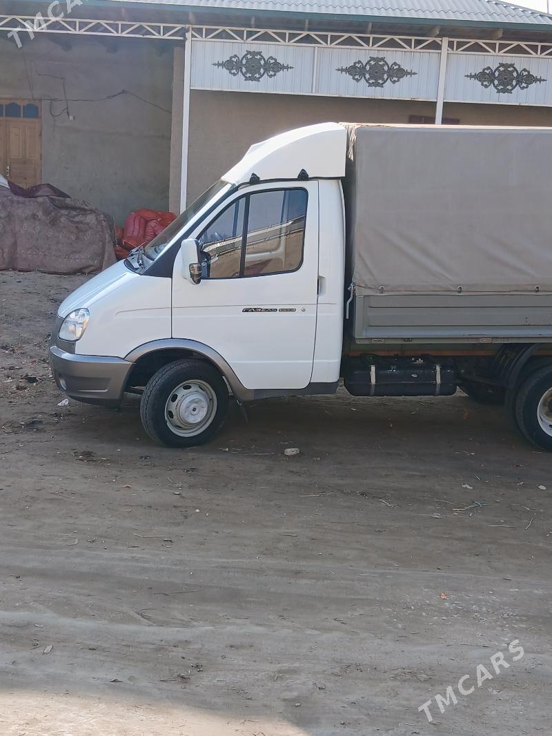 Gaz Gazel 2015 - 200 000 TMT - Гурбансолтан Едже - img 3