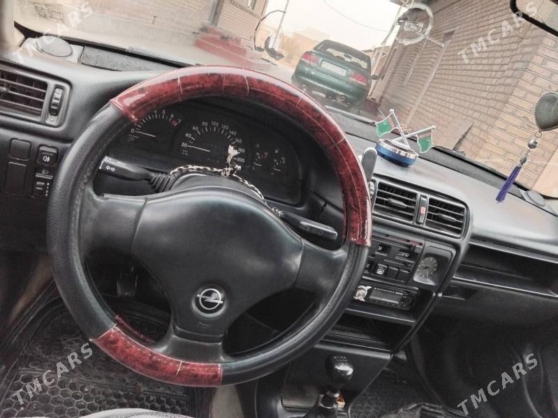 Opel Vectra 1991 - 45 000 TMT - Mary - img 6