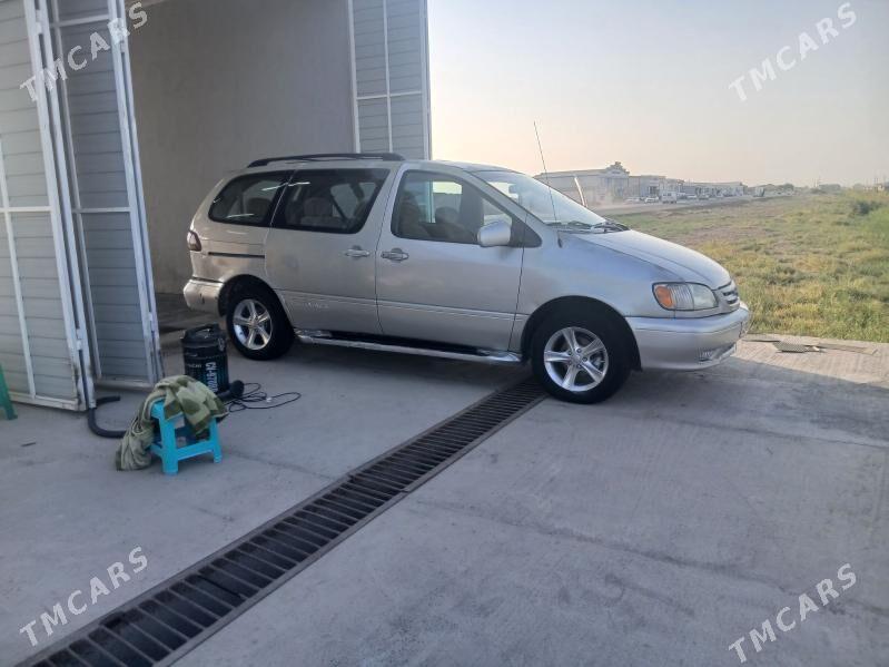 Toyota Sienna 2002 - 120 000 TMT - Mary - img 3
