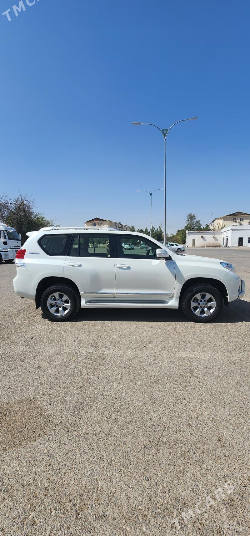 Toyota Land Cruiser Prado 2012 - 550 000 TMT - Aşgabat - img 4