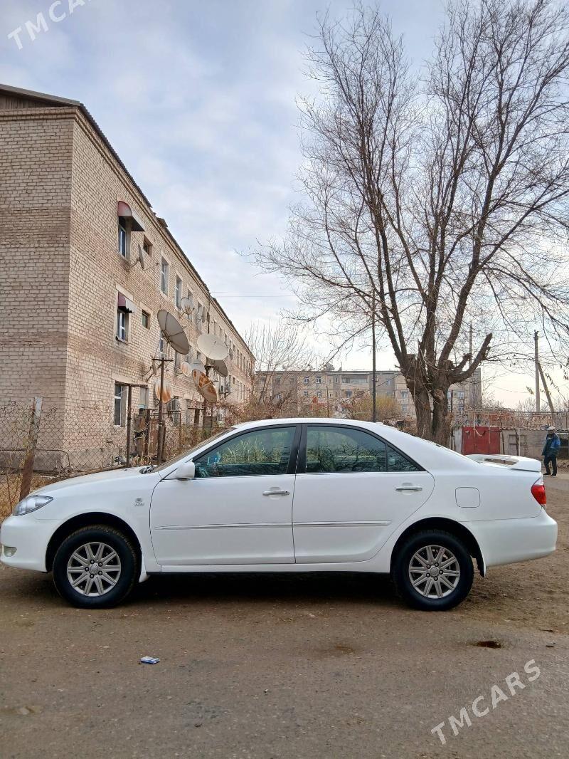 Toyota Camry 2004 - 177 000 TMT - Газаджак - img 4