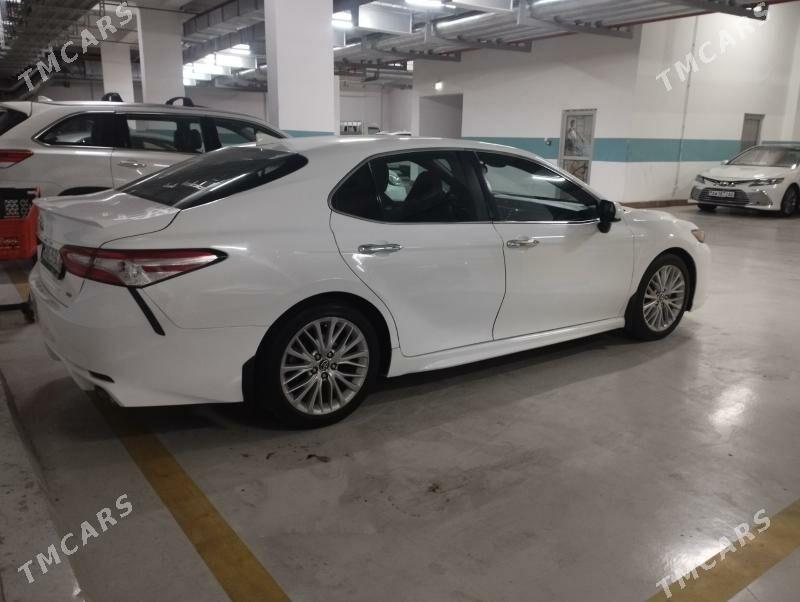 Toyota Camry 2020 - 266 000 TMT - Olimpiýa şäherçesi - img 4