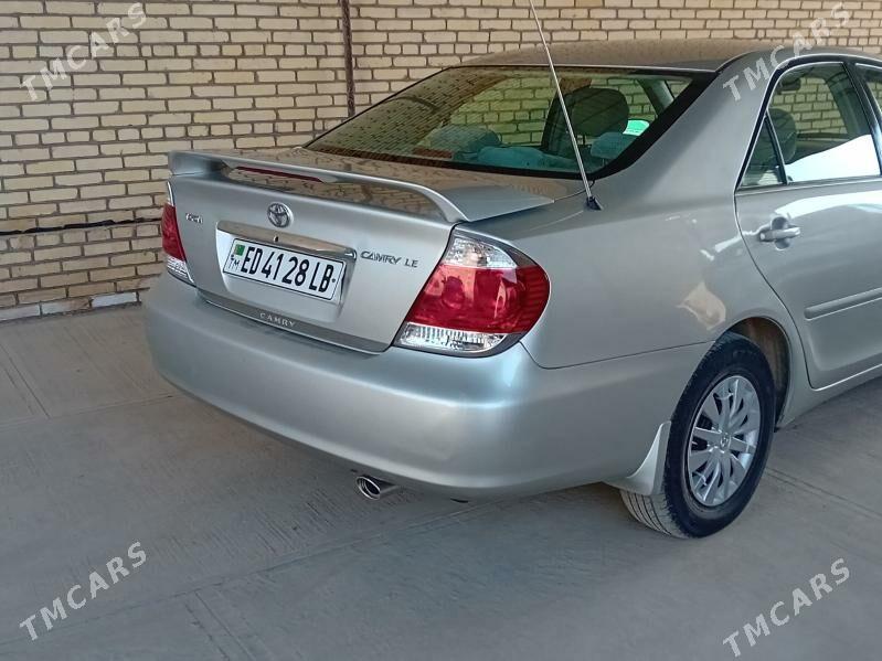 Toyota Camry 2004 - 170 000 TMT - Халач - img 8