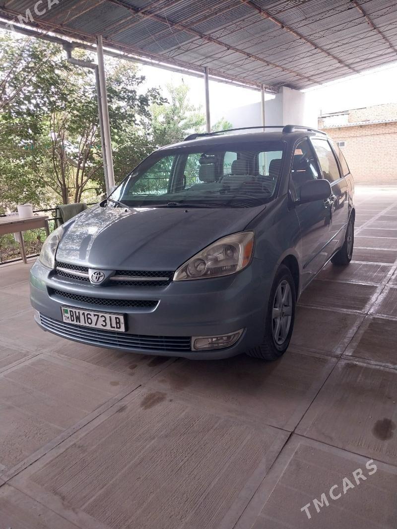 Toyota Sienna 2005 - 200 000 TMT - Сакар - img 4