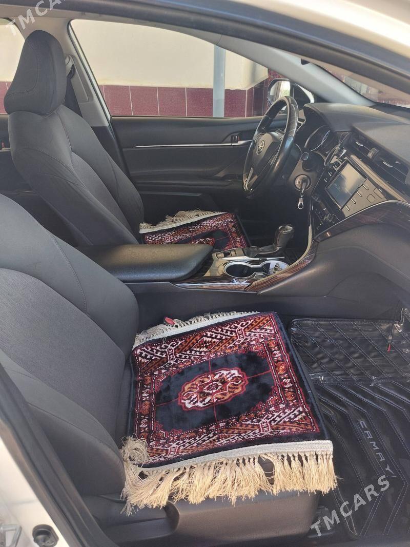 Toyota Camry 2018 - 255 000 TMT - Ашхабад - img 7