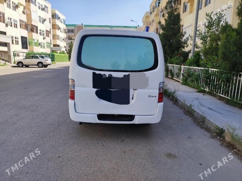 Nissan Urvan 2007 - 110 000 TMT - Туркменабат - img 4