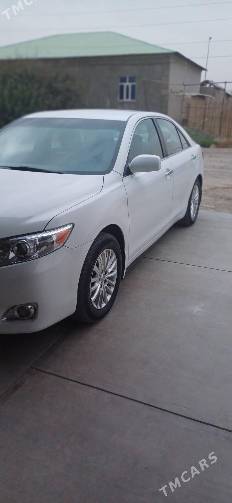 Toyota Camry 2010 - 240 000 TMT - Daşoguz - img 8