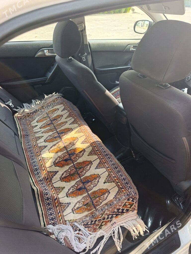 Kia Cerato 2010 - 155 000 TMT - Мир 2 - img 7