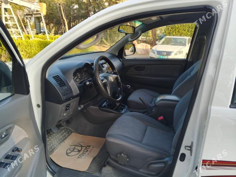 Toyota Hilux 2014 - 370 000 TMT - Балканабат - img 5