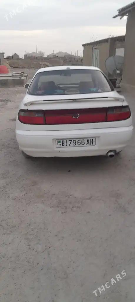 Toyota Carina 1994 - 45 000 TMT - Кака - img 9
