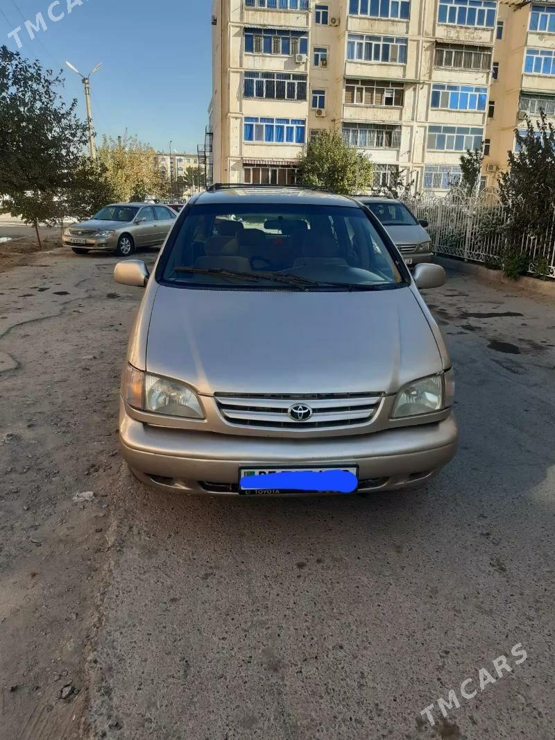 Toyota Sienna 2002 - 148 000 TMT - Ходжамбаз - img 2
