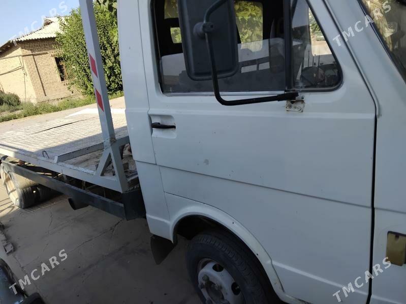 Mitsubishi Canter 1990 - 130 000 TMT - Дянев - img 3
