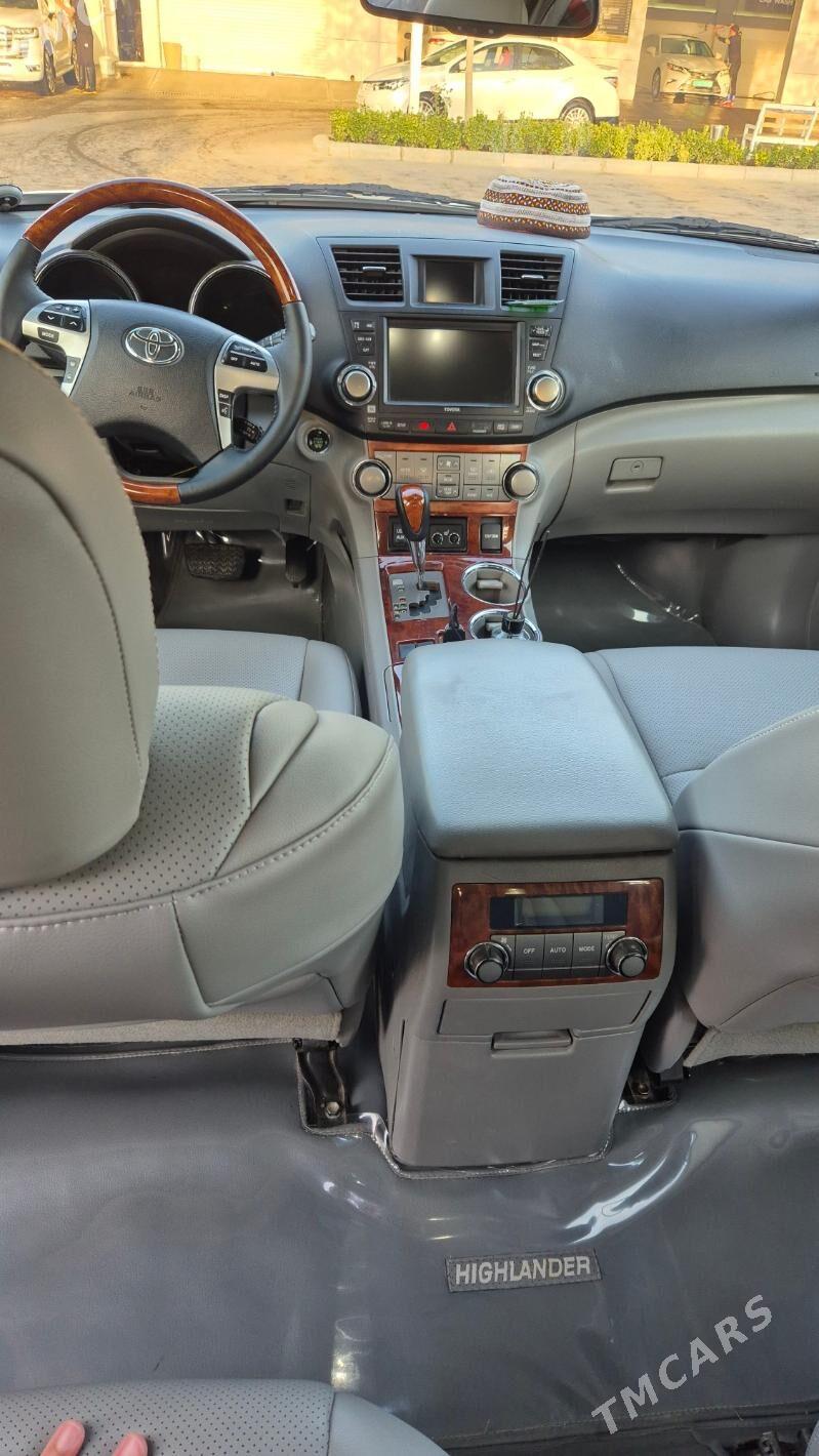 Toyota Highlander 2011 - 355 000 TMT - Ашхабад - img 8