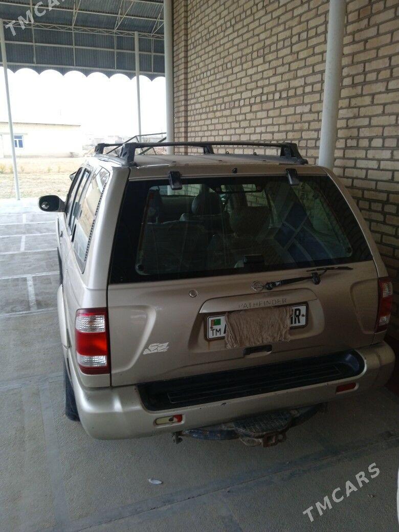Nissan Pathfinder 2003 - 56 000 TMT - Байрамали - img 2