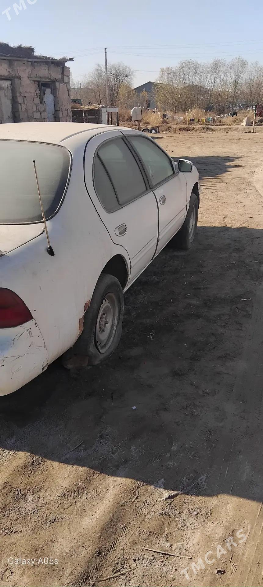 Nissan Maxima 1996 - 16 000 TMT - етр. Туркменбаши - img 3