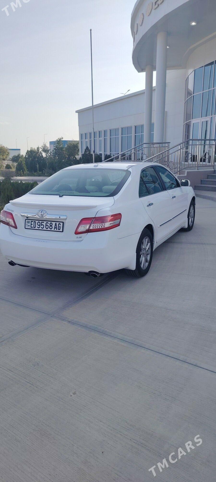 Toyota Camry 2010 - 240 000 TMT - Büzmeýin - img 1