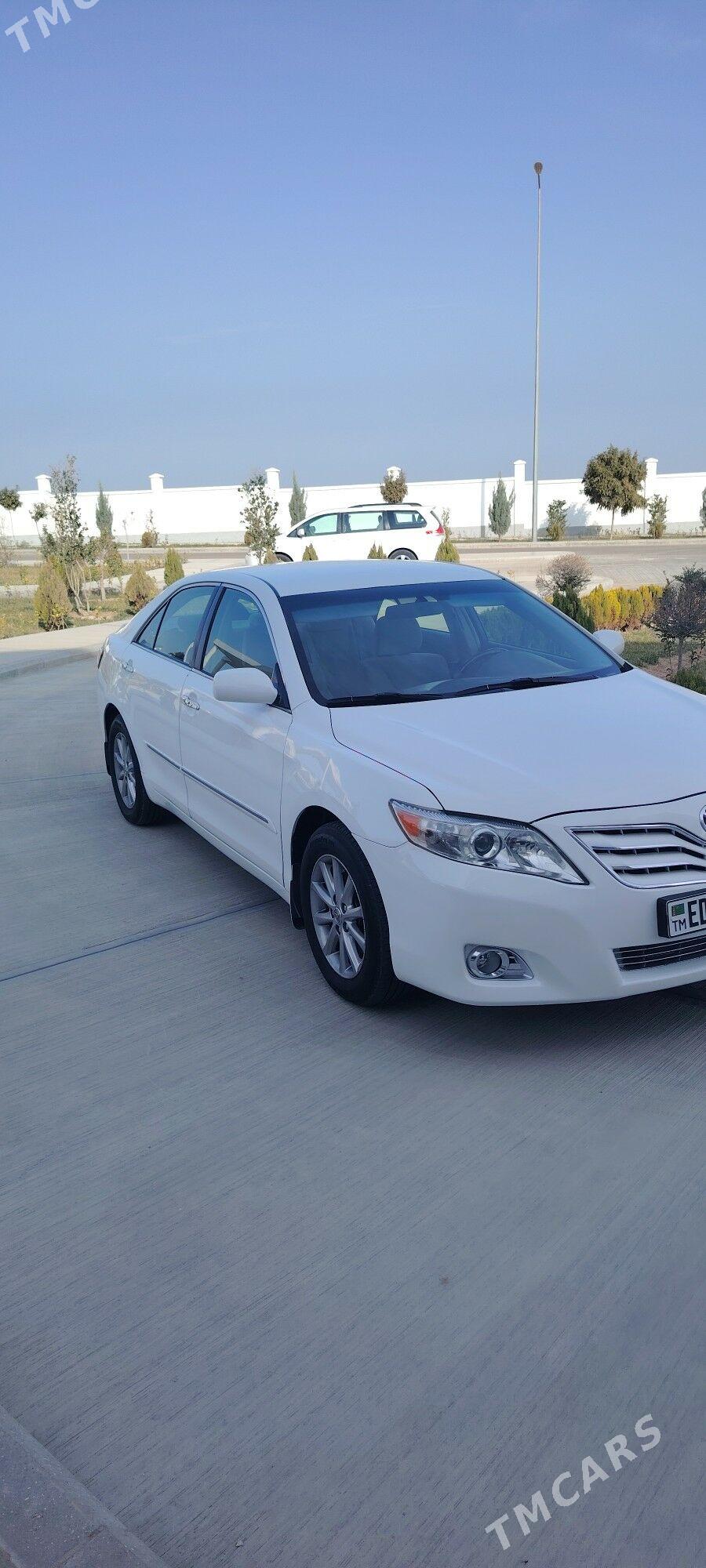 Toyota Camry 2010 - 240 000 TMT - Büzmeýin - img 3