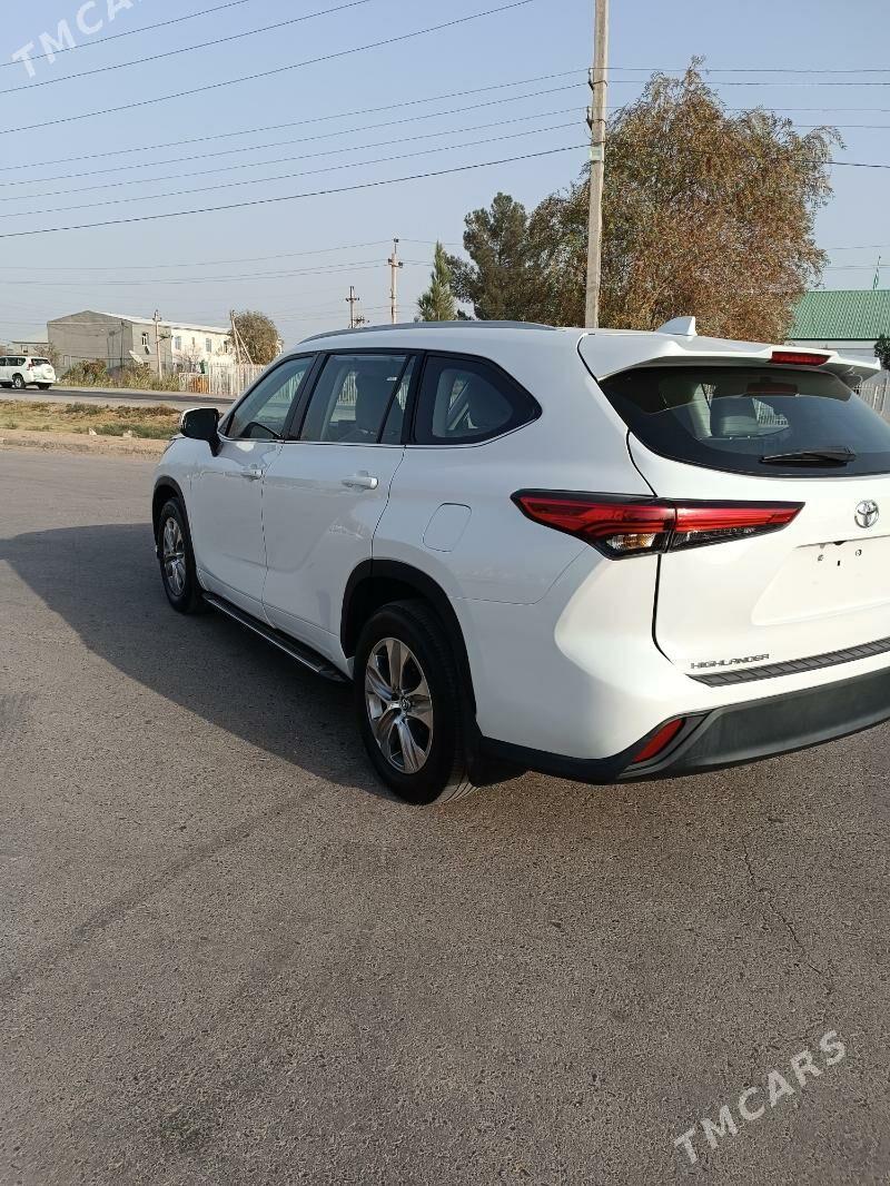 Toyota Highlander 2022 - 540 000 TMT - Мары - img 10