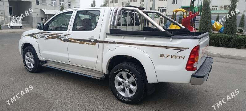 Toyota Hilux 2011 - 360 000 TMT - Мары - img 4