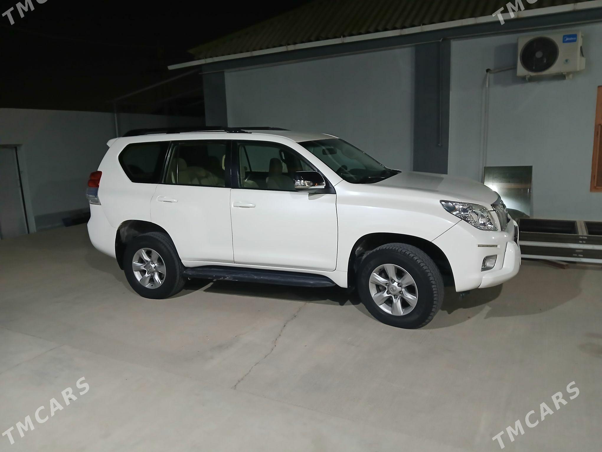 Toyota Land Cruiser Prado 2010 - 400 000 TMT - Багир - img 2
