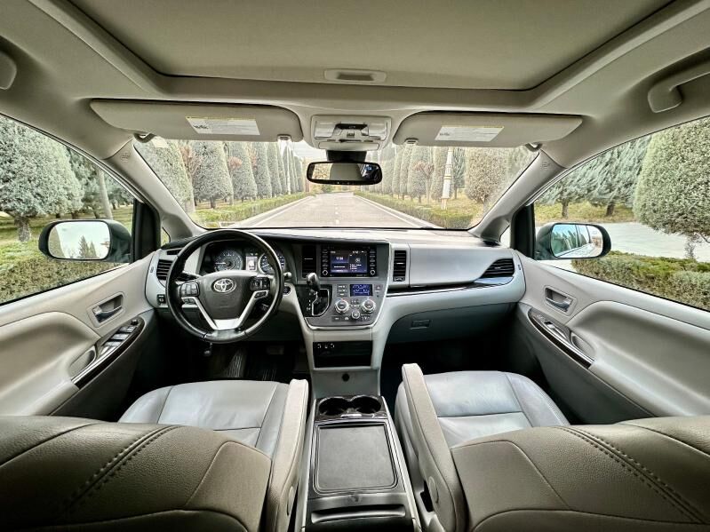 Toyota Sienna 2017 - 345 000 TMT - Хитровка - img 8