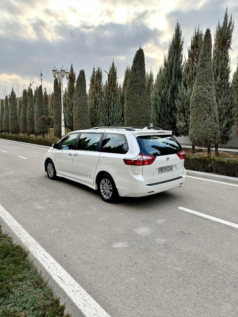 Toyota Sienna 2017 - 345 000 TMT - Хитровка - img 3