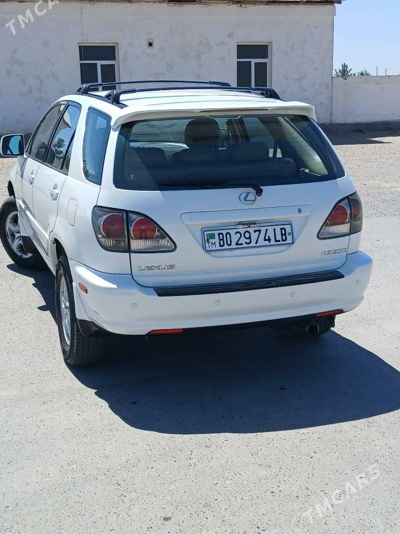 Lexus RX 300 2001 - 190 000 TMT - Сакар - img 4