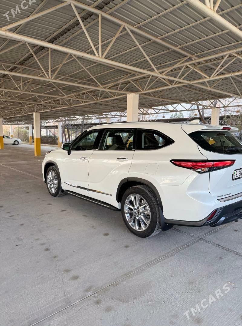 Toyota Highlander 2021 - 610 000 TMT - Ашхабад - img 4