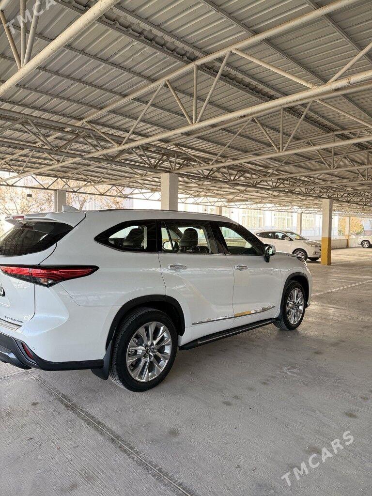Toyota Highlander 2021 - 610 000 TMT - Ашхабад - img 3