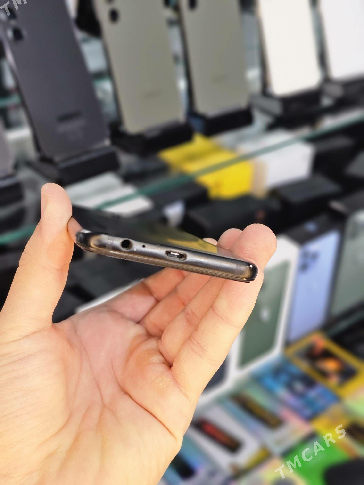 Samsung A6 - Мары - img 3