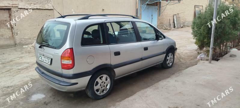 Opel Zafira 2001 - 110 000 TMT - Дашогуз - img 4