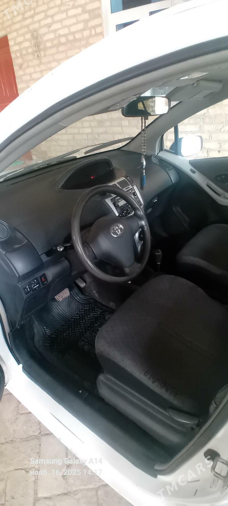 Toyota Yaris 2009 - 102 000 TMT - Гарабекевюл - img 9