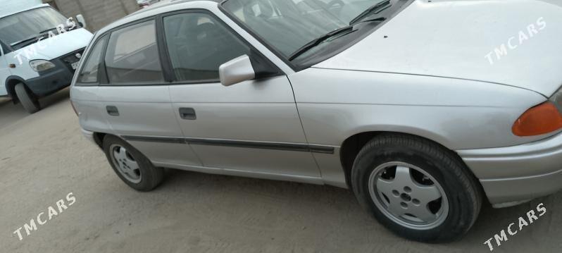 Opel Astra 1993 - 30 000 TMT - Дашогуз - img 3