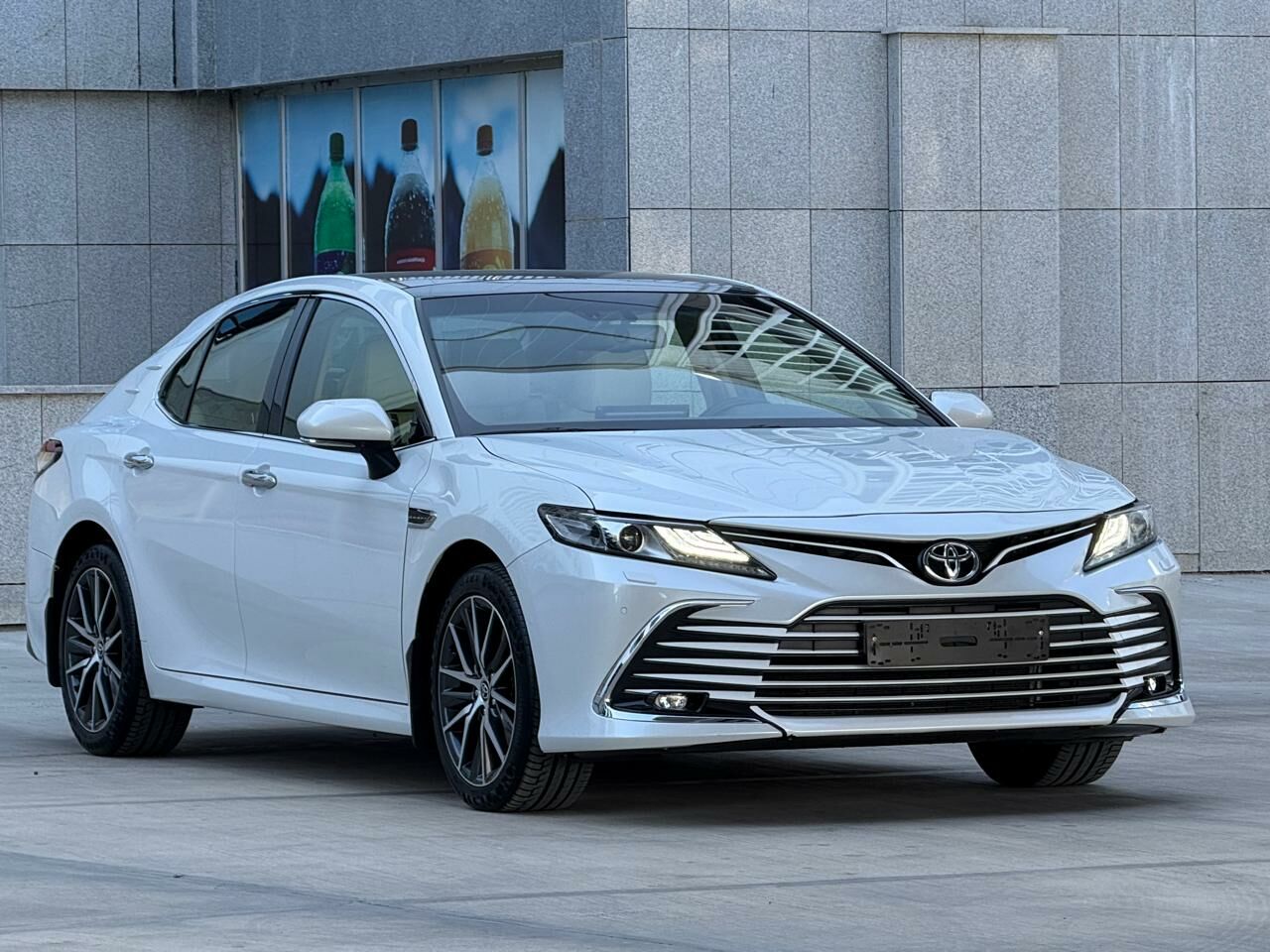 Toyota Camry 2023 - 658 000 TMT - Ашхабад - img 1