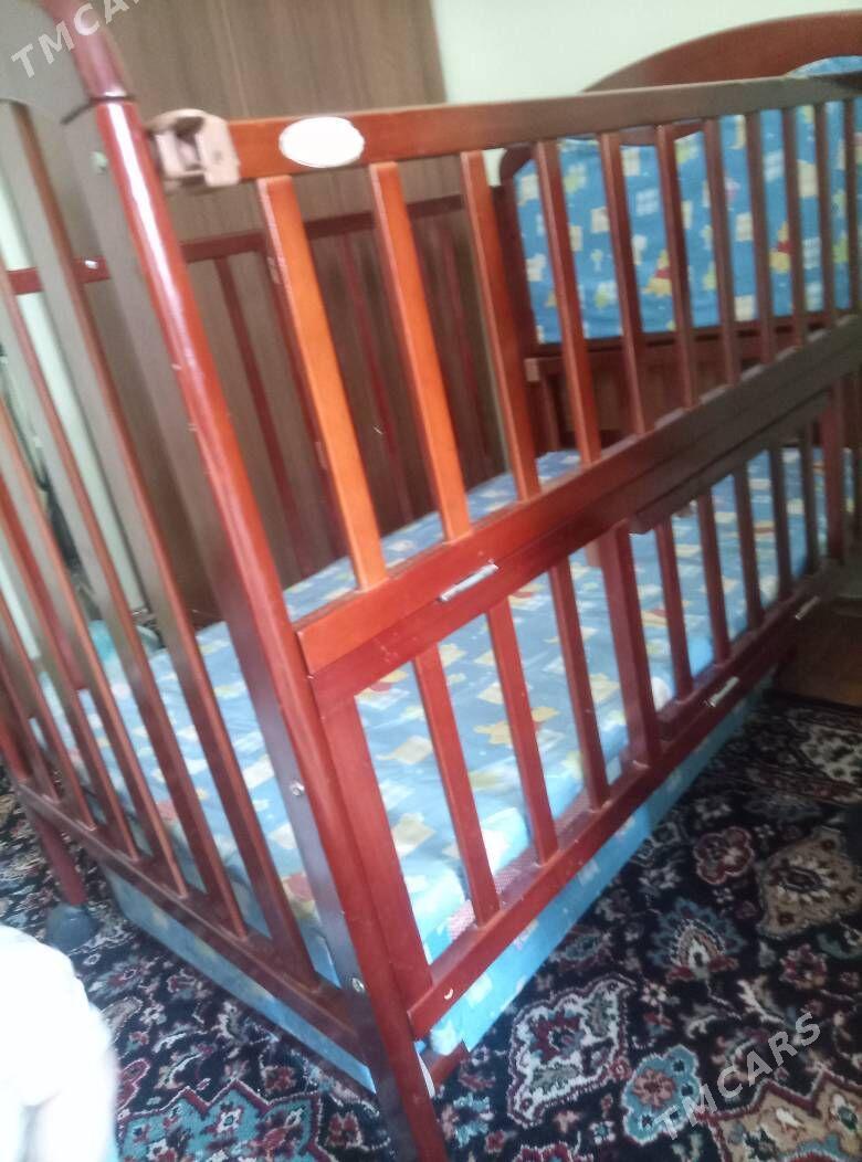 Детская кроватка с люлькой - 1 мкр - img 2