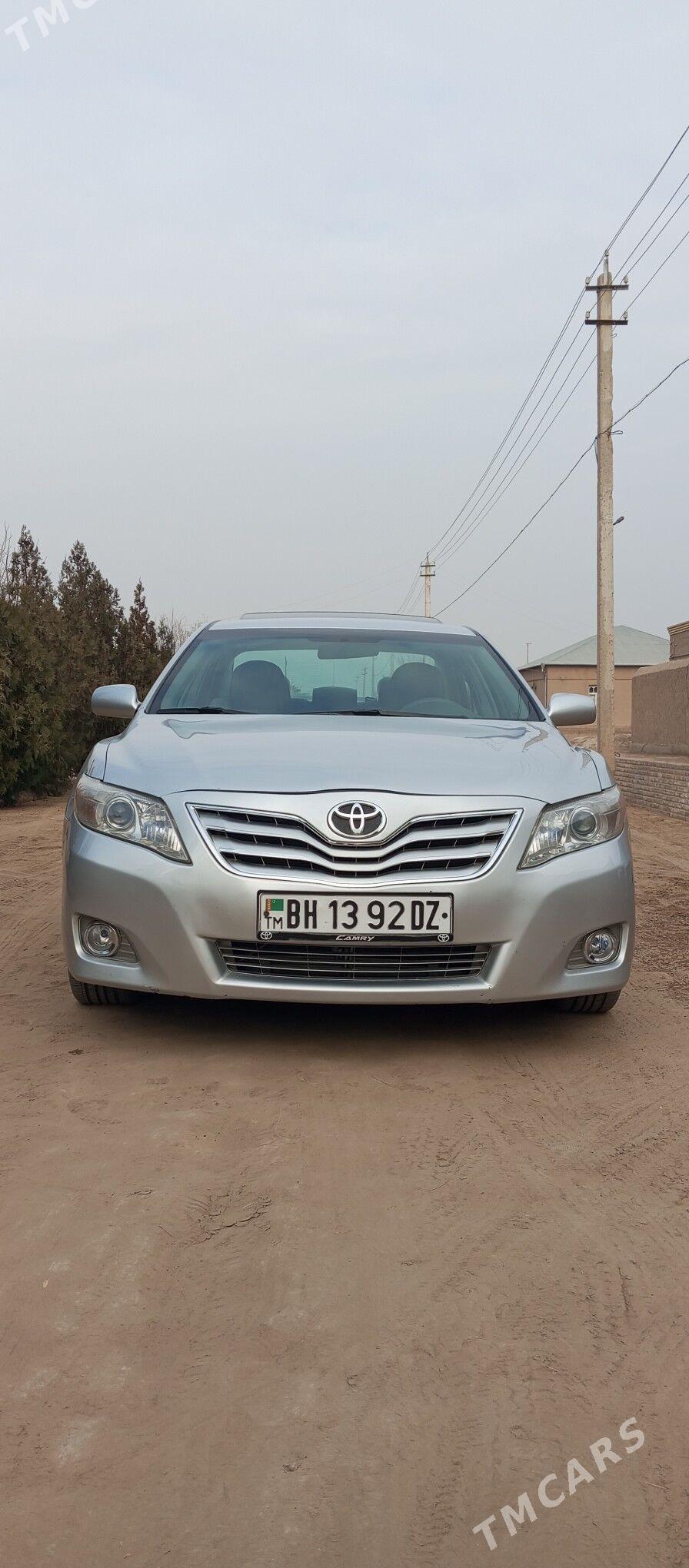 Toyota Camry 2011 - 225 000 TMT - Гороглы (Тагта) - img 1