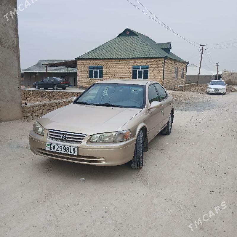 Toyota Camry 1999 - 130 000 TMT - Магданлы - img 1