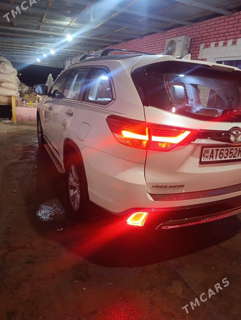 Toyota Highlander 2015 - 400 000 TMT - Огуз хан - img 7