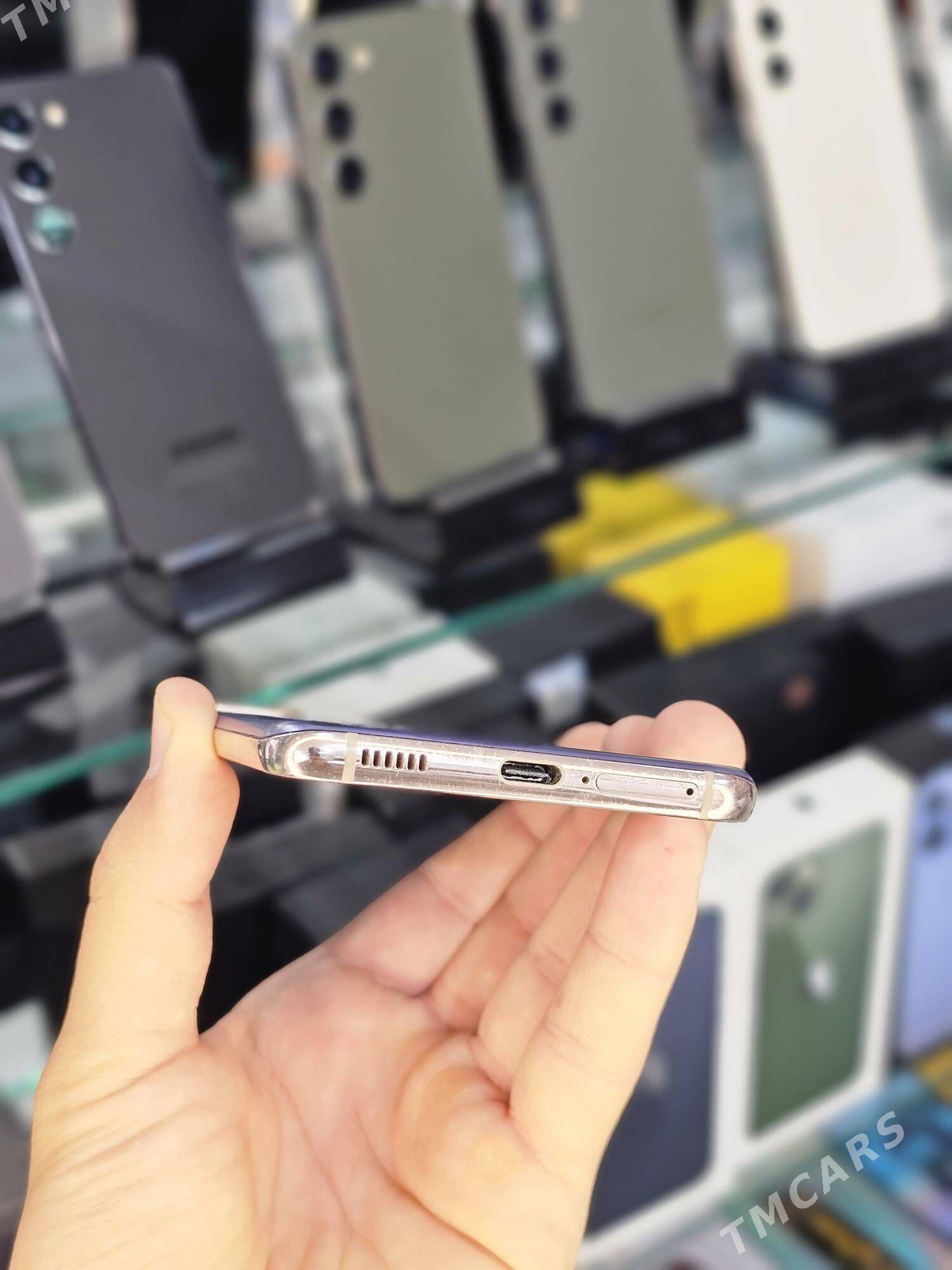 Samsung S21 - Mary - img 4