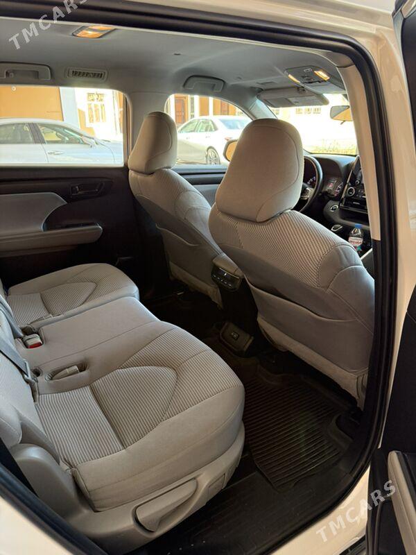 Toyota Highlander 2022 - 420 000 TMT - Мары - img 5