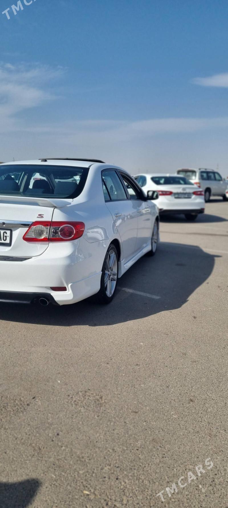 Toyota Corolla 2013 - 172 000 TMT - Ашхабад - img 2