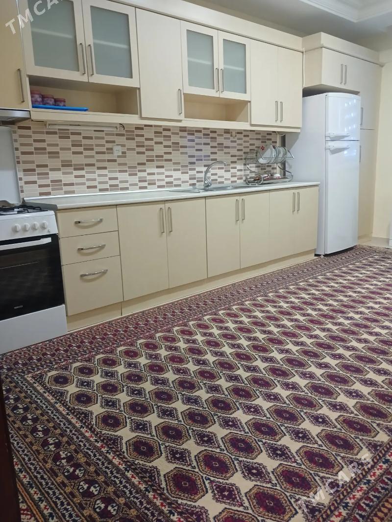 Änew 10dom 2etaž 2komnat - Änew - img 4