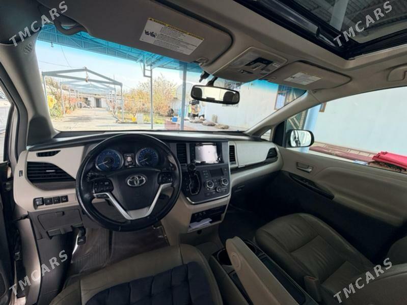 Toyota Sienna 2017 - 370 000 TMT - Гёкдепе - img 5