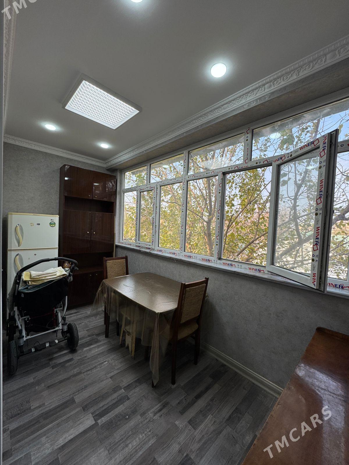 6 мкр  3 комнаты - 6 мкр - img 3