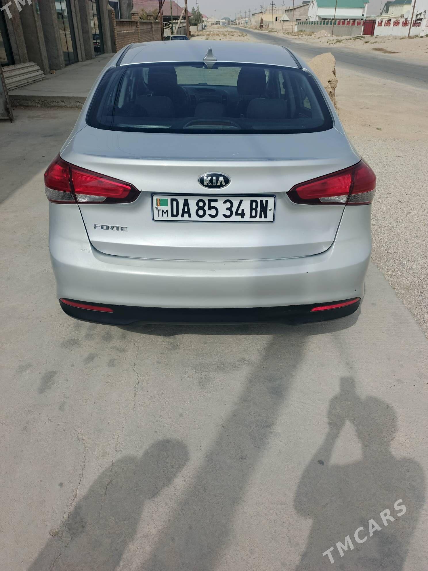 Kia Forte 2017 - 165 000 TMT - Балканабат - img 2