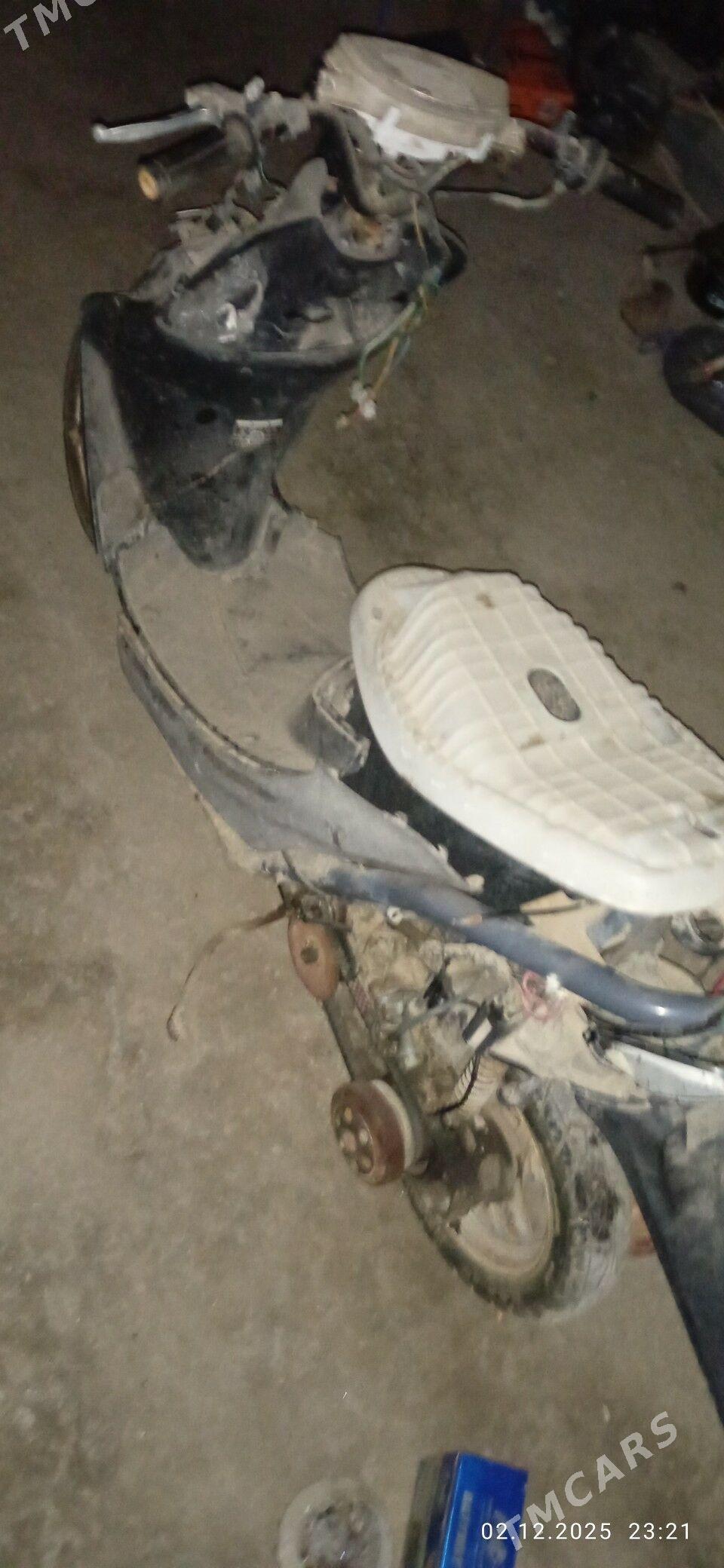 Honda Accord 2015 - 2 200 TMT - Дянев - img 2