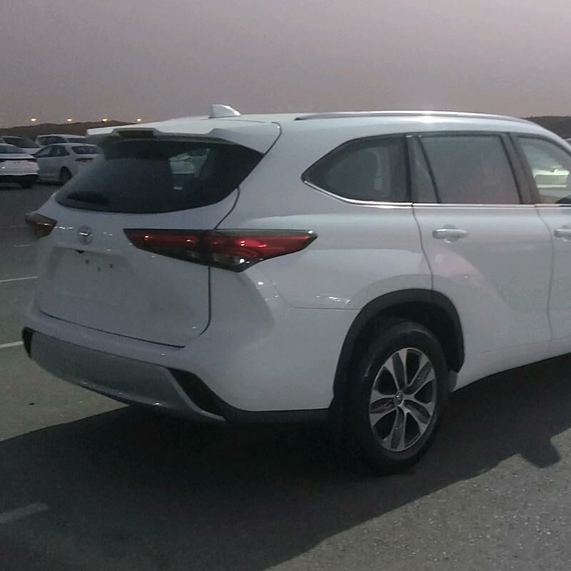 Toyota Highlander 2021 - 590 000 TMT - Ашхабад - img 1