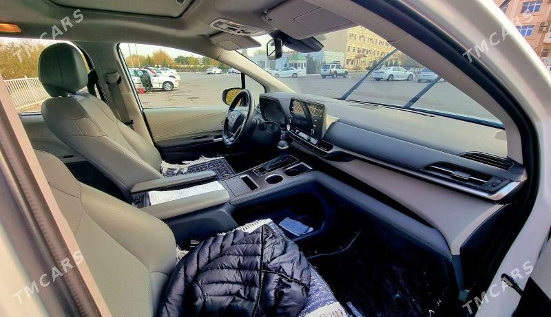 Toyota Sienna 2022 - 480 000 TMT - Ашхабад - img 4