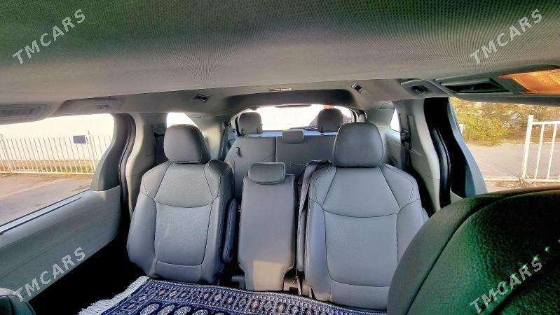 Toyota Sienna 2022 - 480 000 TMT - Ашхабад - img 5