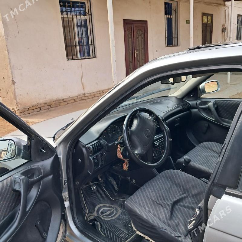 Opel Astra 1994 - 40 000 TMT - Daşoguz - img 4